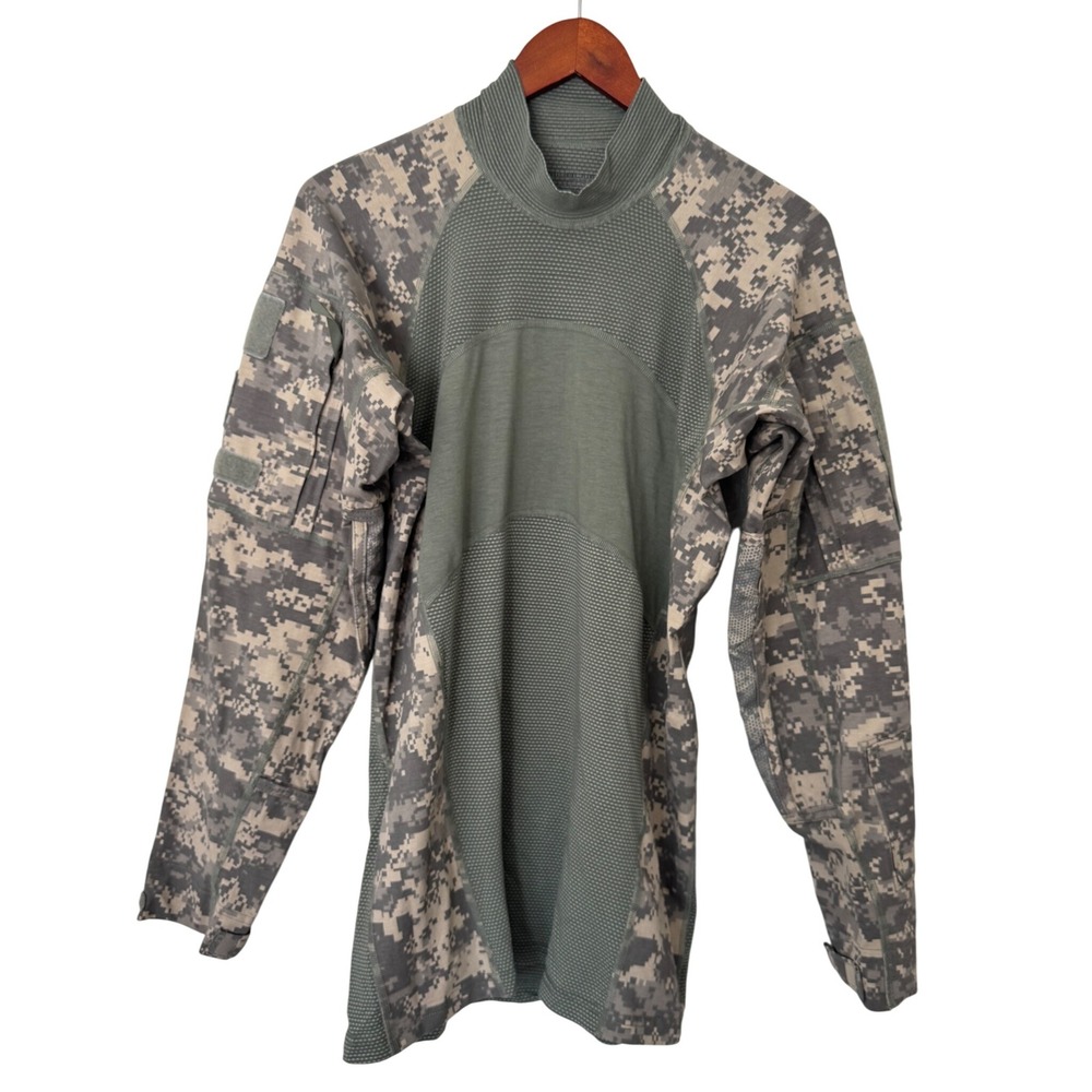 US Army Combat Shirt Flame Resistant Digital Camouflage Military Tactical Medium